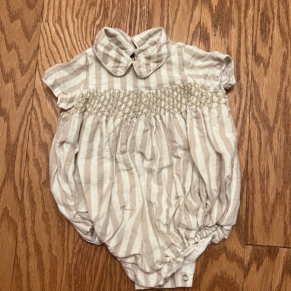 Dondolo tan striped smocked bubble